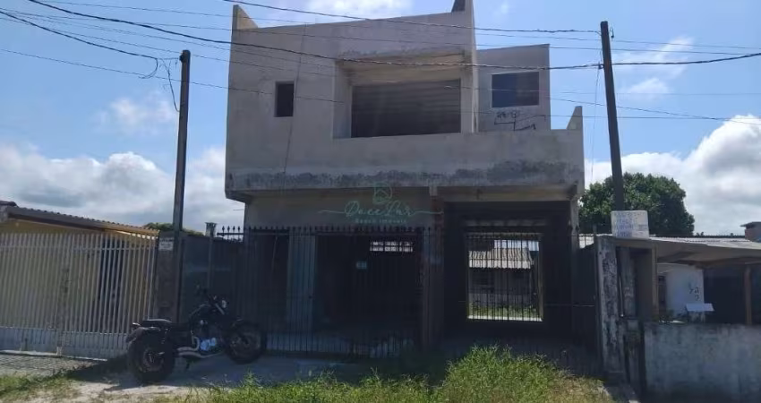 Oportunidade Única! Sobrado com Salas Comerciais!