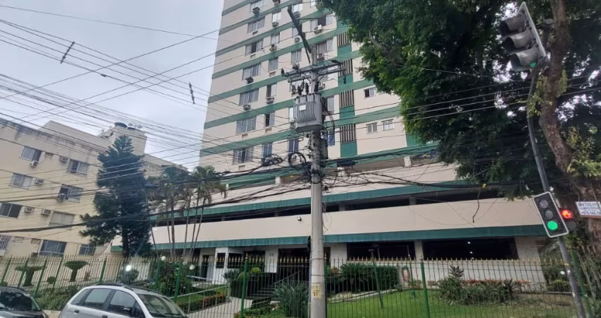 VILA ISABEL apartamento 2 quartos dependência completa garagem