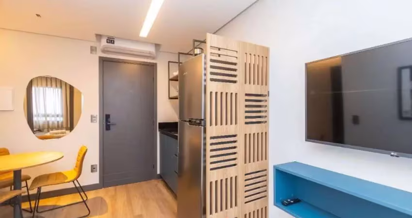 Apartamento com 1 dormitório para alugar, 21 m² por r$ 2.879,23/mês - água verde - curitiba/pr