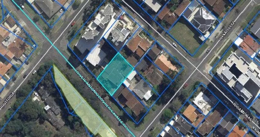 Terreno à venda, 553 m² por R$ 1.700.000,00 - Cabral - Curitiba/PR