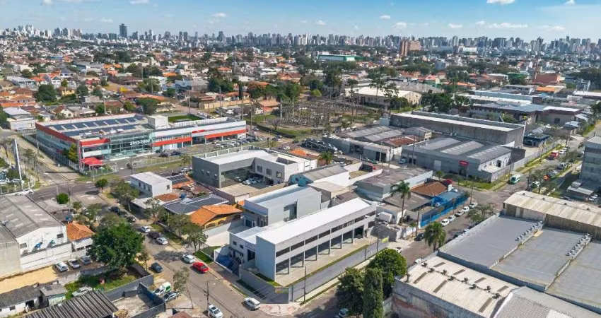 Barracão novo com 448m² e 712,50m² de terreno.