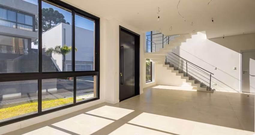 Casa nova com 3 suítes à venda, 448 m² por R$ 2.890.000 - Sta. Felicidade - Curitiba/PR