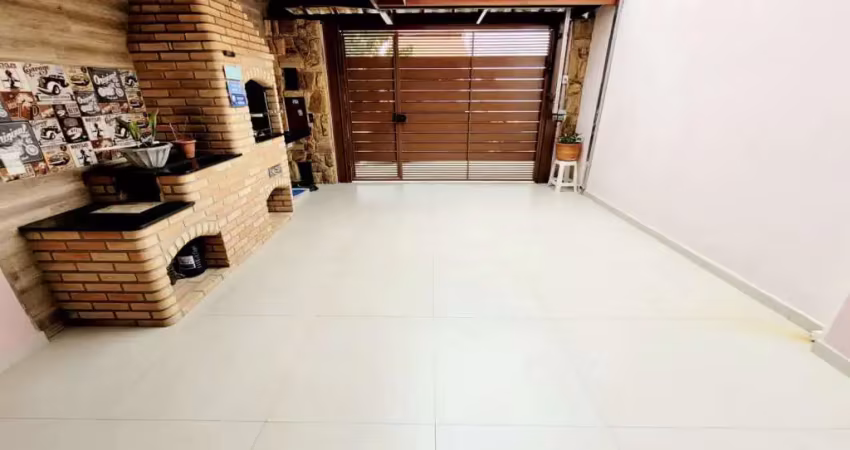 Maravilhoso Sobrado à venda, super bem localizado próximo ao Parque Ecológico , com 4 dormitórios s