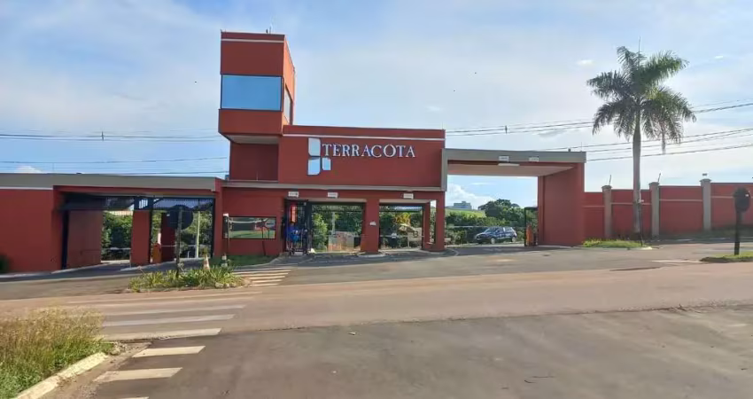 Lindo terreno à venda em condomínio de alto padrão, lazer completo, com ótima topografia!! jardim q