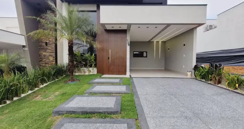 Casa nova e moderna  à venda com três dormitórios , em condomínio com lazer completo, ótima localiz