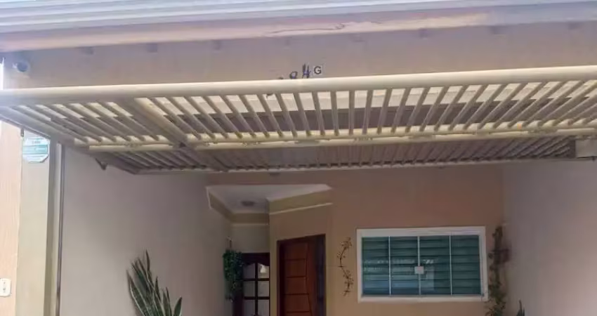 Casa à venda com três dormitórios em excelente localização, próximo ao centro parque boa esperança,
