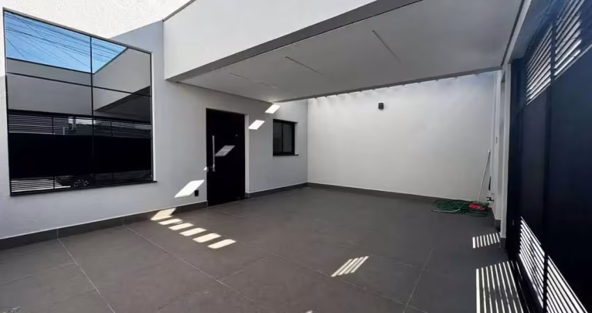 Linda casa nova  à venda com três dormitórios, arquitetura moderna em excelente localização,jardim