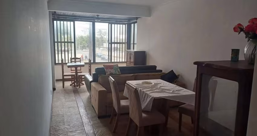 4/4 com suíte + Dependência - Condomínio Edifício Guarujá
