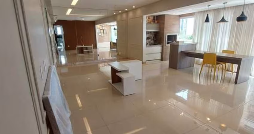 2/4  com suíte - Greenville | PLATNO