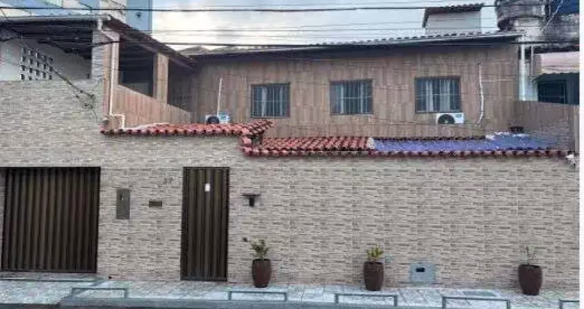 Casa com 5 quartos à venda no Stiep, Salvador 