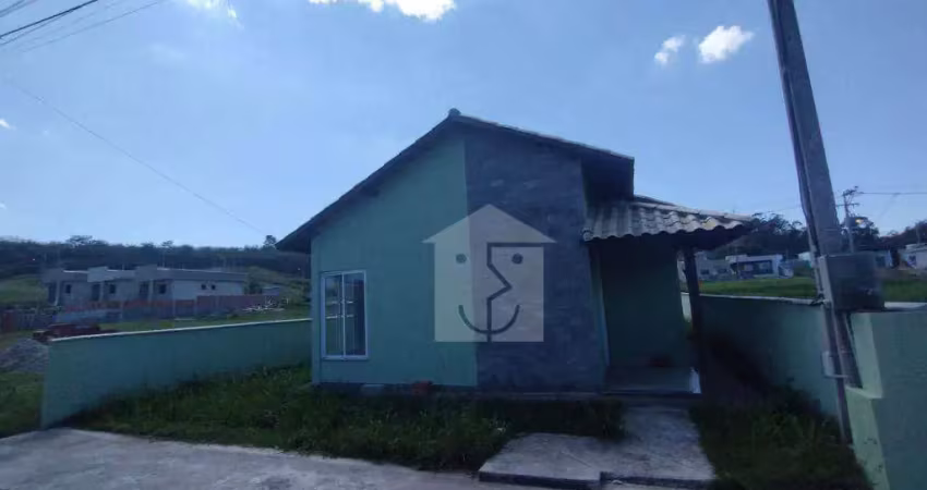 Casa com 2 dormitórios à venda, 67 m² por r$ 340.000,00 - caxito - maricá/rj