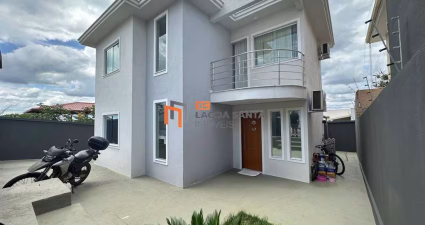 CASA COM 04 QUARTOS/SUÍTE NO BAIRRO PORTAL DO SOL - LAGOA SANTA