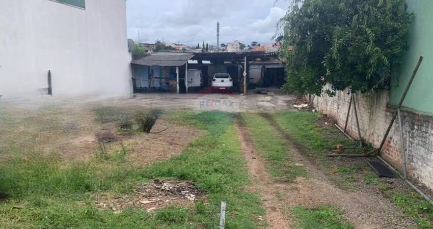 Excelente terreno para investimento com 440m² à venda no Capão Raso R$600.000,00.