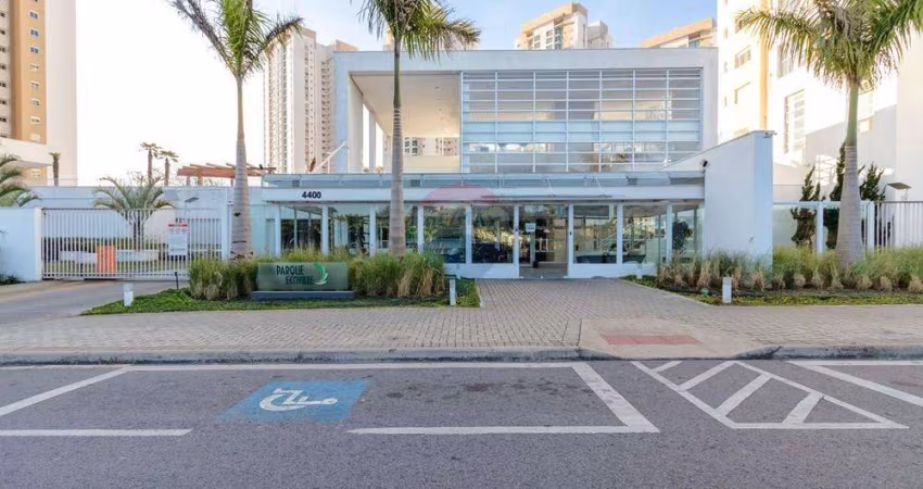Apartamento com 89m², 3 quartos, sendo 1 suíte, e 2 vagas de garagem por R$ 4.300,00, em Curitiba/PR