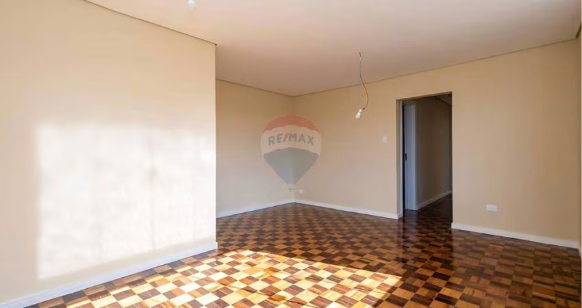 Apartamento todo reformado com 90 m2  e  3 quartos nos coração de Curitiba, por R$ 420.00