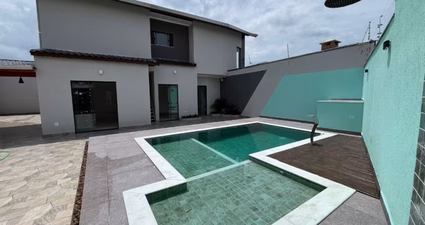Casa estilo sobreposta no bairro Jardim Suarão
