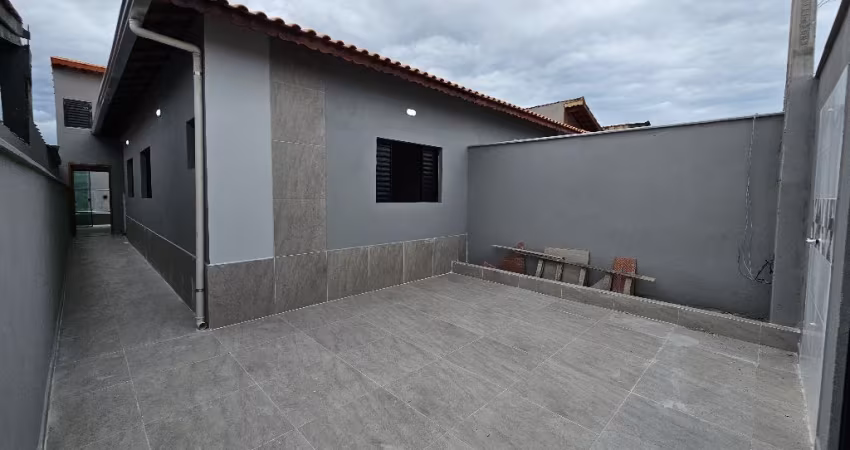 Casa no bairro Florida Mirim em Mongaguá, no litoral sul de São Paulo