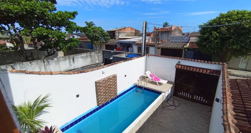 Casa em Mongaguá, no litoral sul de São Paulo, localizado lado serra à 553 metros