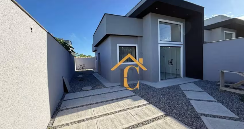 Casa com 2 dormitórios à venda, 53 m² por R$ 320.000,00 - Enseada das Gaivotas - Rio das Ostras/RJ