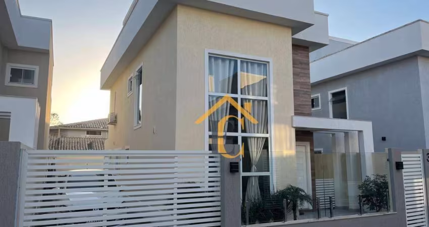 Casa com 3 dormitórios à venda, 140 m² por R$ 840.000,00 - Extensão do Bosque - Rio das Ostras/RJ