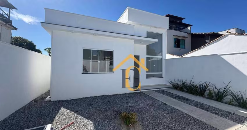 Casa com 2 dormitórios à venda, 67 m² por R$ 300.000,00 - Extensão Serramar - Rio das Ostras/RJ