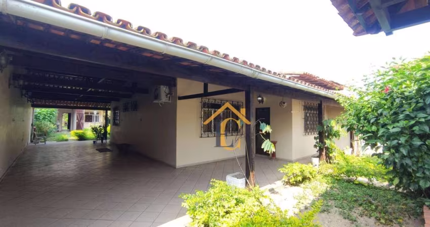 Casa com 5 dormitórios à venda, 349 m² por R$ 1.300.000 - Ouro Verde - Rio das Ostras/RJ