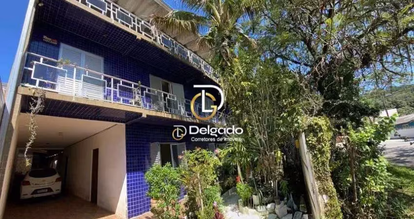 Casa com 5 quartos à venda no Centro, Matinhos 