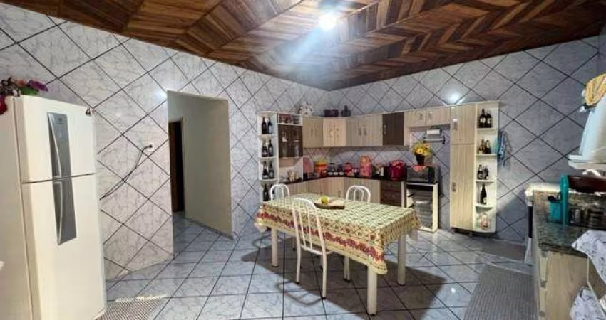 Casa para Venda em Cuiabá, Tijucal, 4 dormitórios, 4 suítes, 5 banheiros, 2 vagas