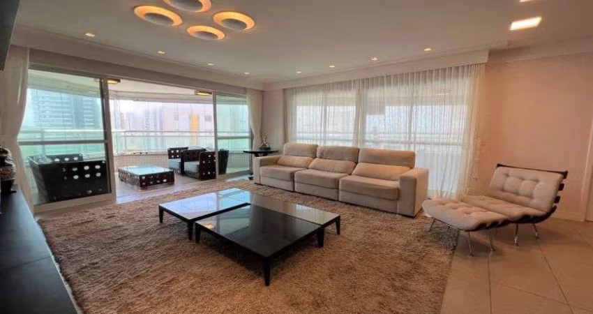 Imóvel para venda possui 250m com 4 Suites, andar alto, torre unica em Ponta do Farol