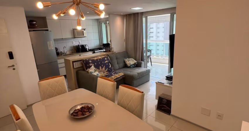 Vista mar. Apartamento nascente com 2 quartos, sendo 1 suíte.
