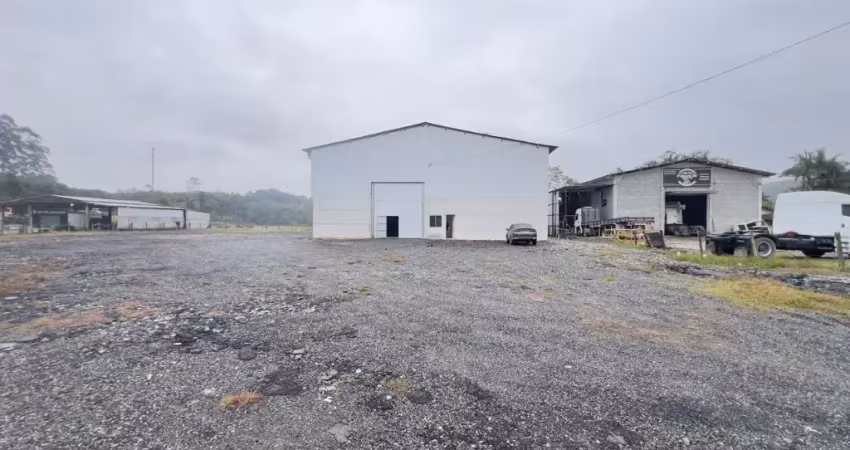 Barracão / Galpão / Depósito com 3 salas para alugar no Nova Brasília, Joinville 