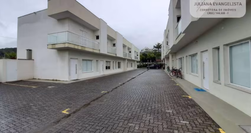Casa em condomínio a venda no bairro Massaguaçu - Caraguatatuba/SP