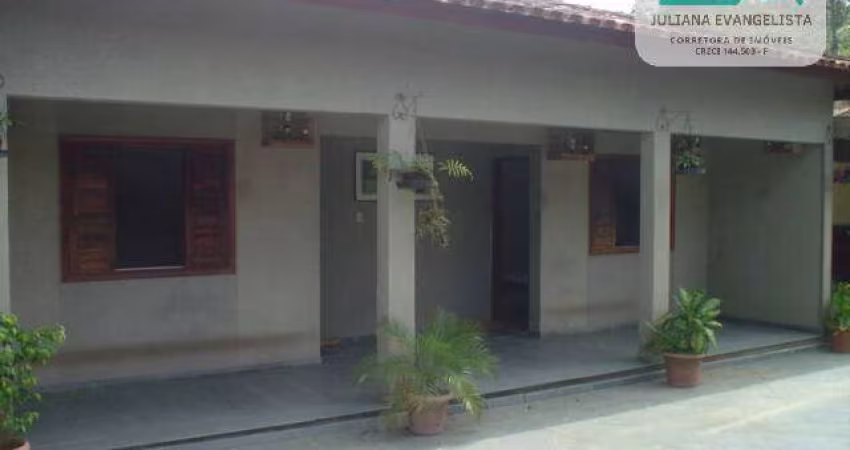 Casa alto padrão à venda no bairro Massaguaçu - Caraguatatuba/SP