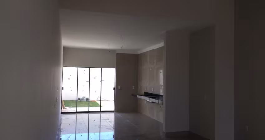 Linda casa no Bairro Cidade Jardim