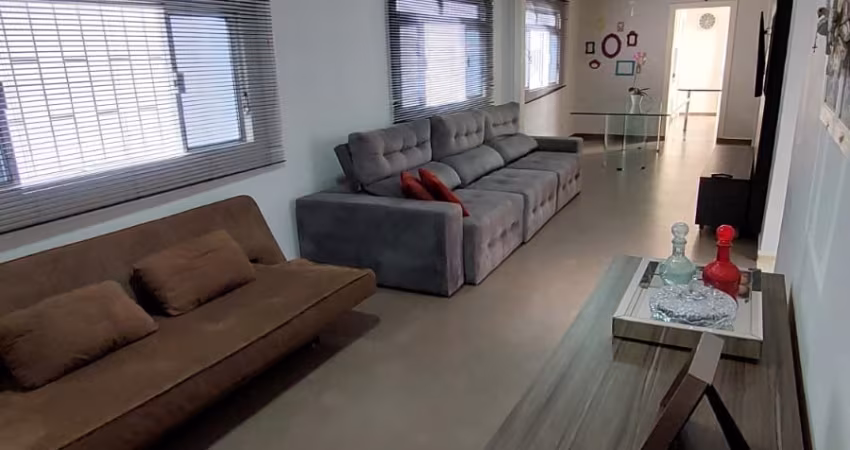 Excelente casa no Bairro Martins