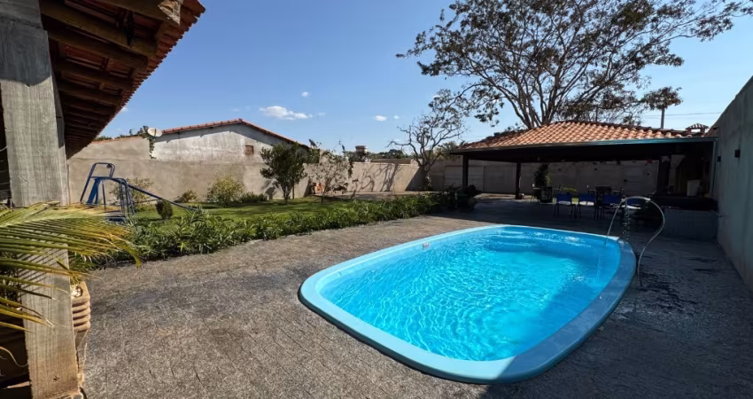 Excelente casa no Bairro Morada Nova
