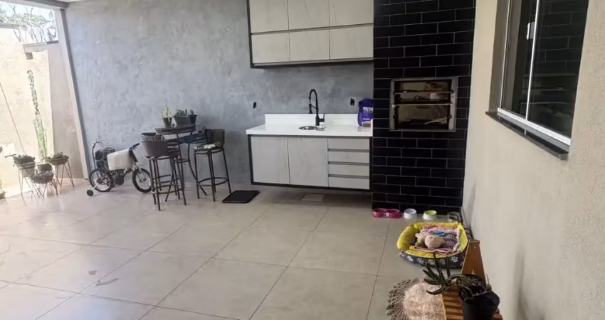 Casa com 3 quartos à venda no Santa Rosa, Uberlândia 