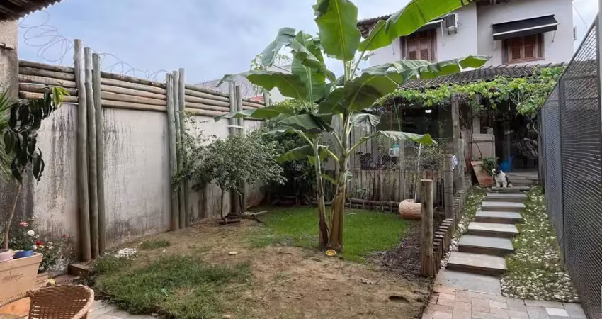 Casa com 3 quartos à venda na Cidade Jardim, Uberlândia 