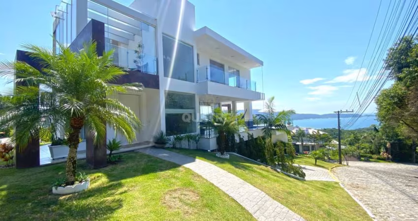 Casa alto padrão 04 suítes em Condomínio Fechado com vista mar