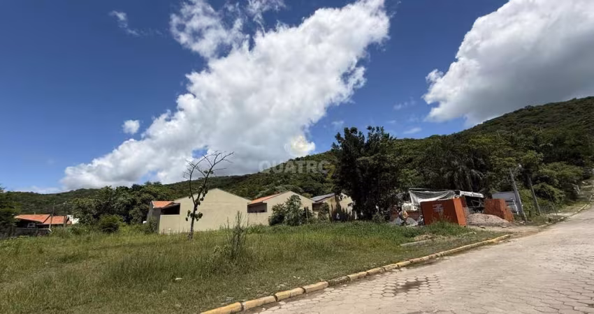 Terreno em Zimbros
