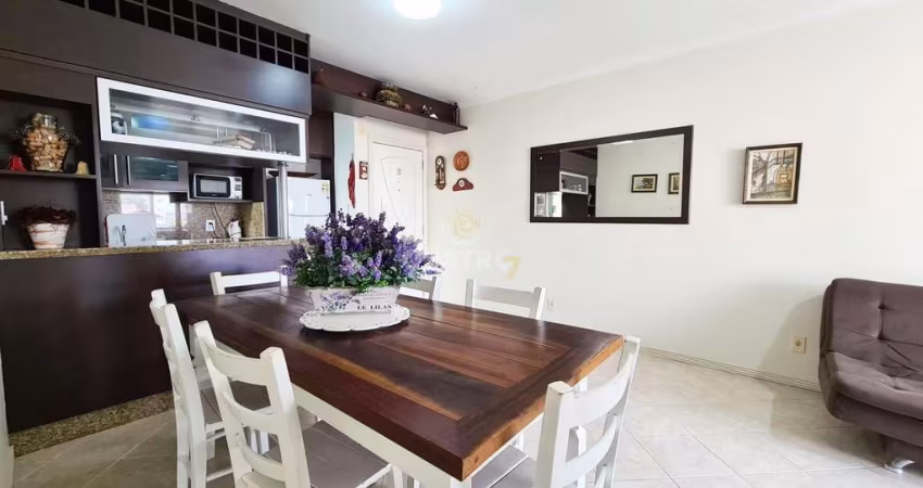 Apartamento em Bombas Tres Dormitórios