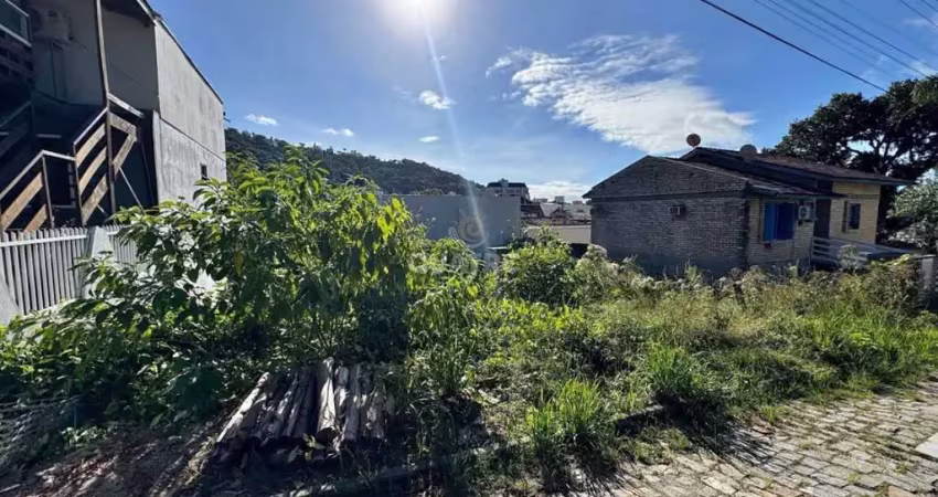 Oportunidade única no centro! terreno 17x19m com rua calçada