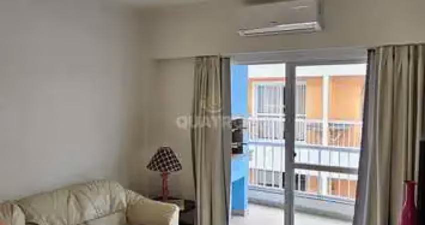 Apartamento com dois dormitórios a 200m da praia de bombas