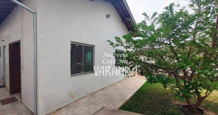 Casa com 3 dormitórios à venda, 111 m² por R$ 750.000,00 - Loteamento Residencial Água Nova - Valinhos/SP