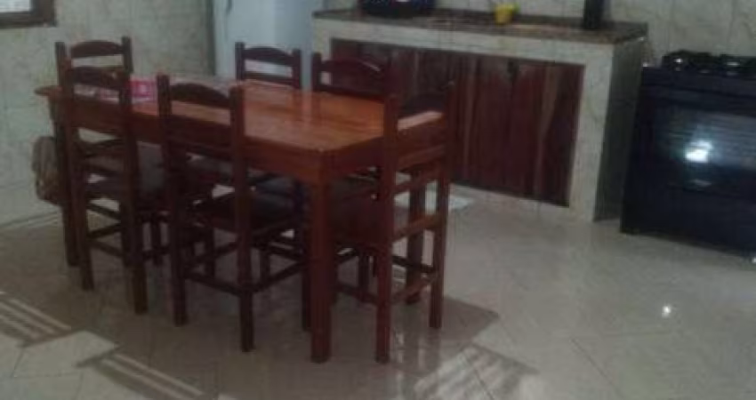 Vende-se 2 casas uma quitinete e um loja em Barra Grande - Paraty - RJ
