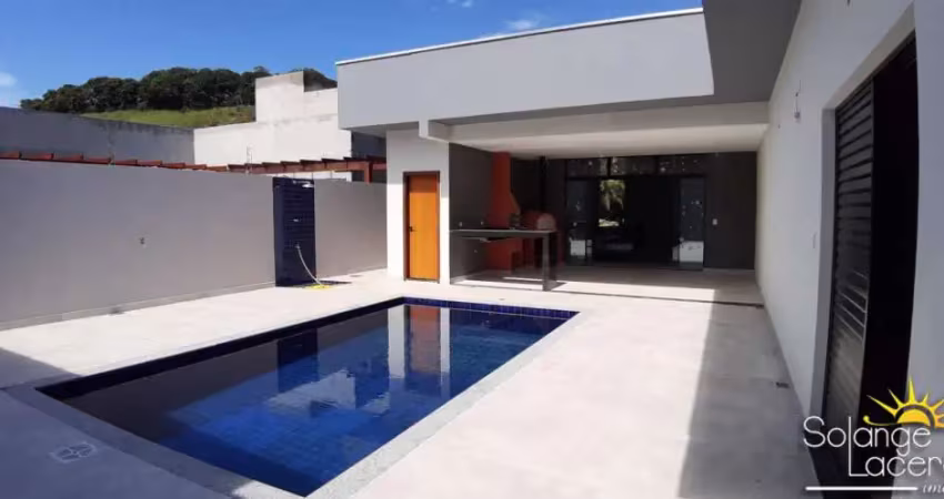 Linda Casa Térrea - Recém Construída - 4 Suítes - Lazer Completo no Condomínio