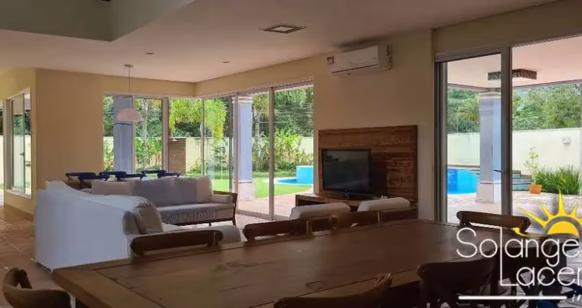 Bela casa - 5 suítes - 781 m² terreno - condomínio a poucos metros da praia