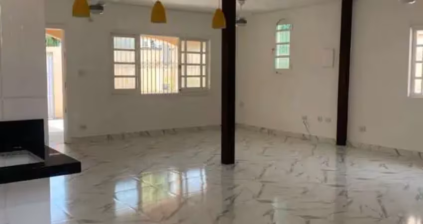 100 metros da orla do itaguá - 4 dormitórios com edícula