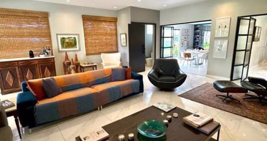 Casa para Venda em Lauro de Freitas, Miragem, 3 dormitórios, 2 suítes, 4 banheiros, 3 vagas