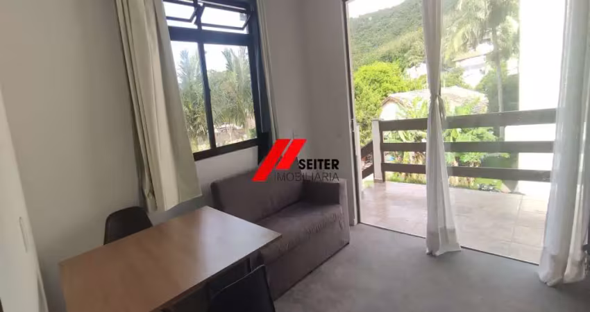 Apartamento reformado mobiliado na lagoa da conceição